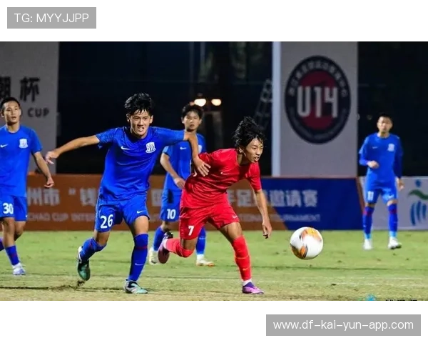 足球解说是否应纳入青训课程辅助学习资源，足球解说员需要做什么